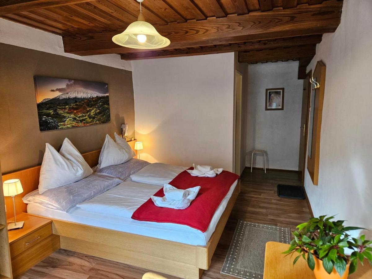 Gasthof-Pension Alt Kirchheim Bad Kleinkirchheim Esterno foto