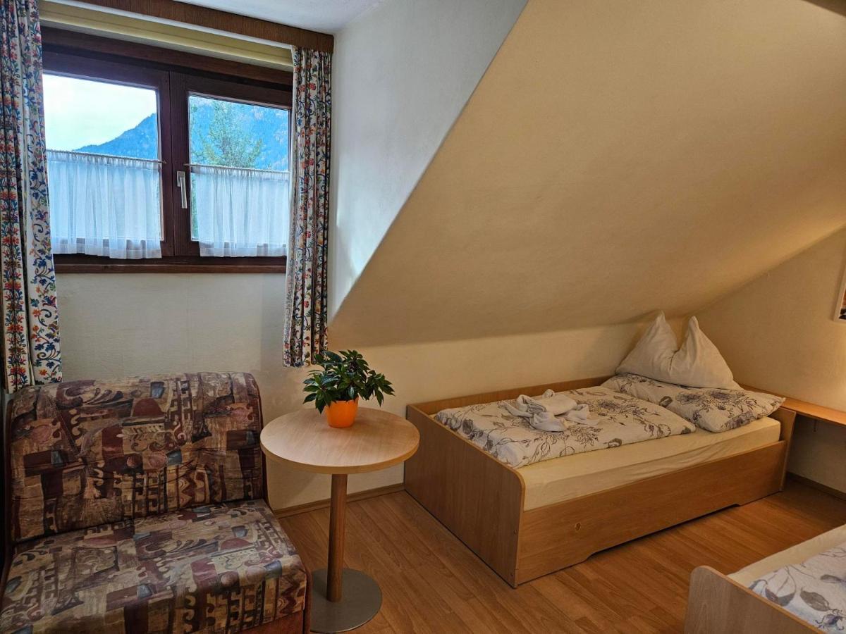 Gasthof-Pension Alt Kirchheim Bad Kleinkirchheim Esterno foto