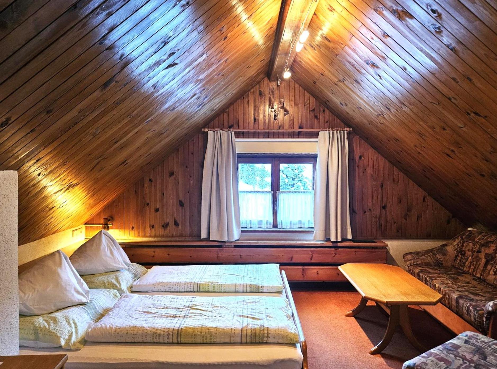 Gasthof-Pension Alt Kirchheim Bad Kleinkirchheim Esterno foto